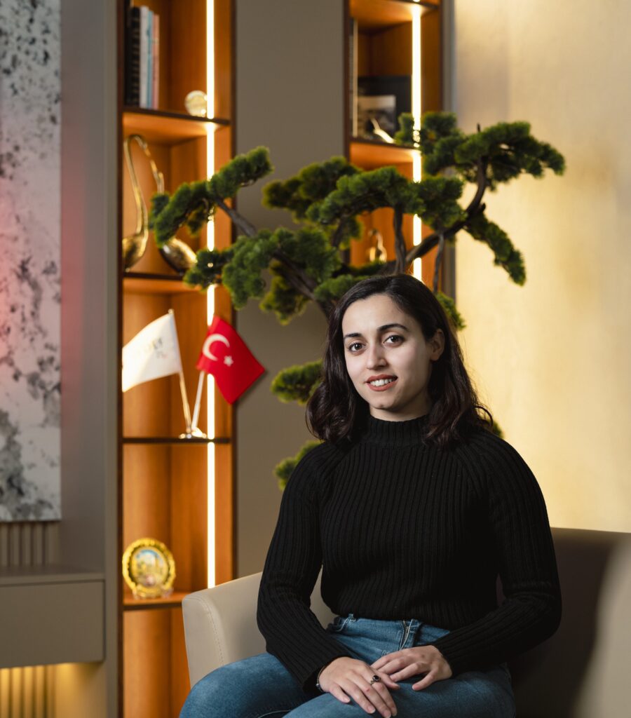 Gözde Nur Ünözkan 